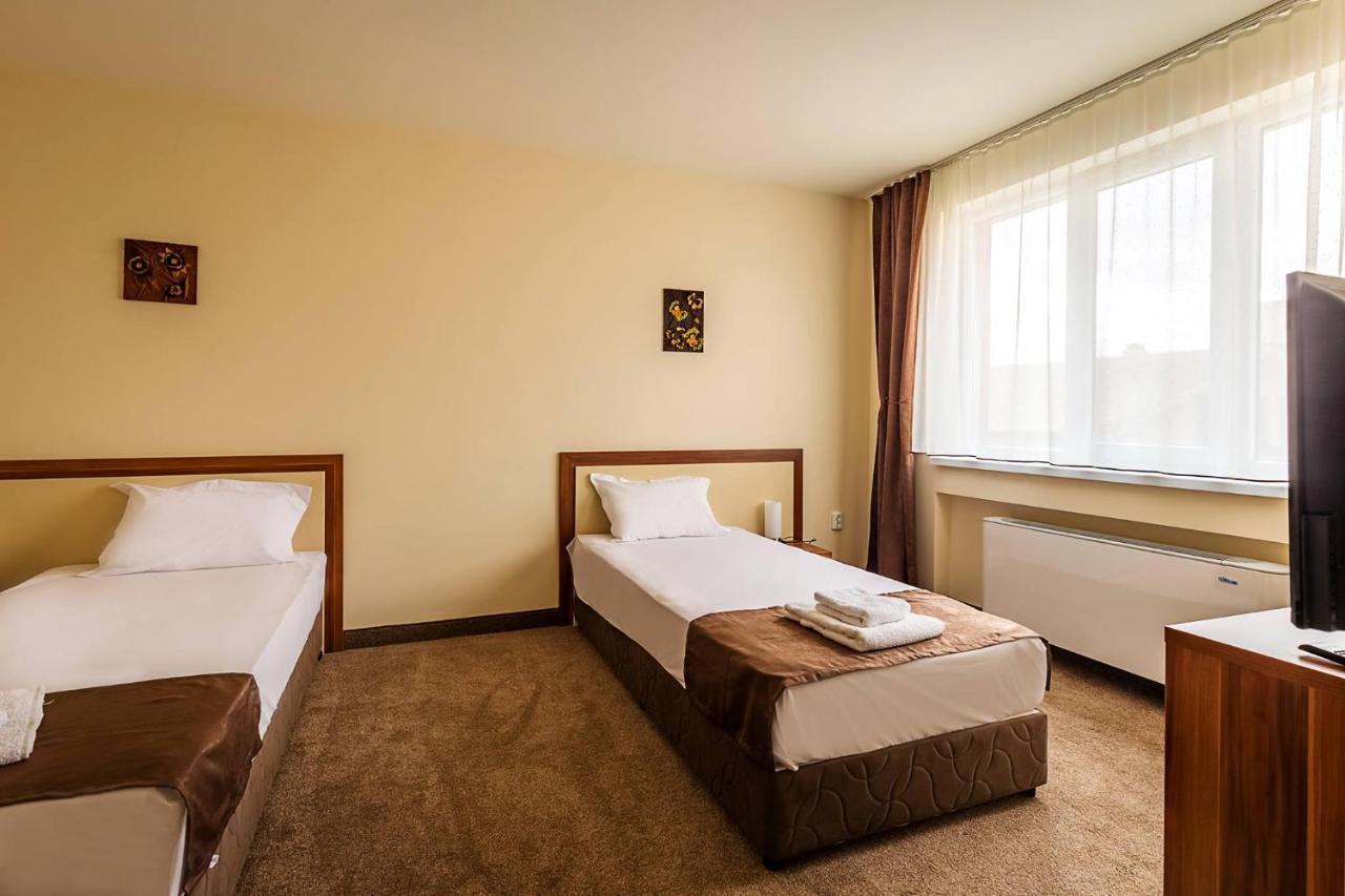 Family Hotel Bulgaria Kharmanli Exterior photo