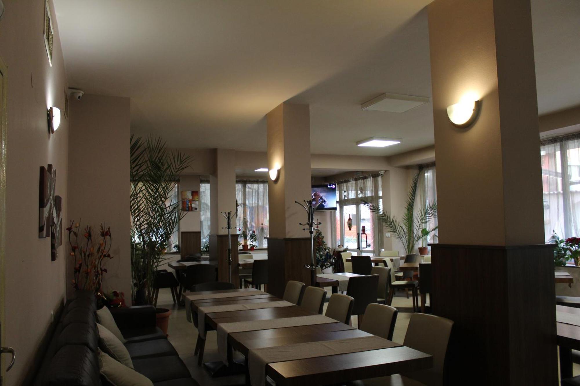 Family Hotel Bulgaria Kharmanli Exterior photo