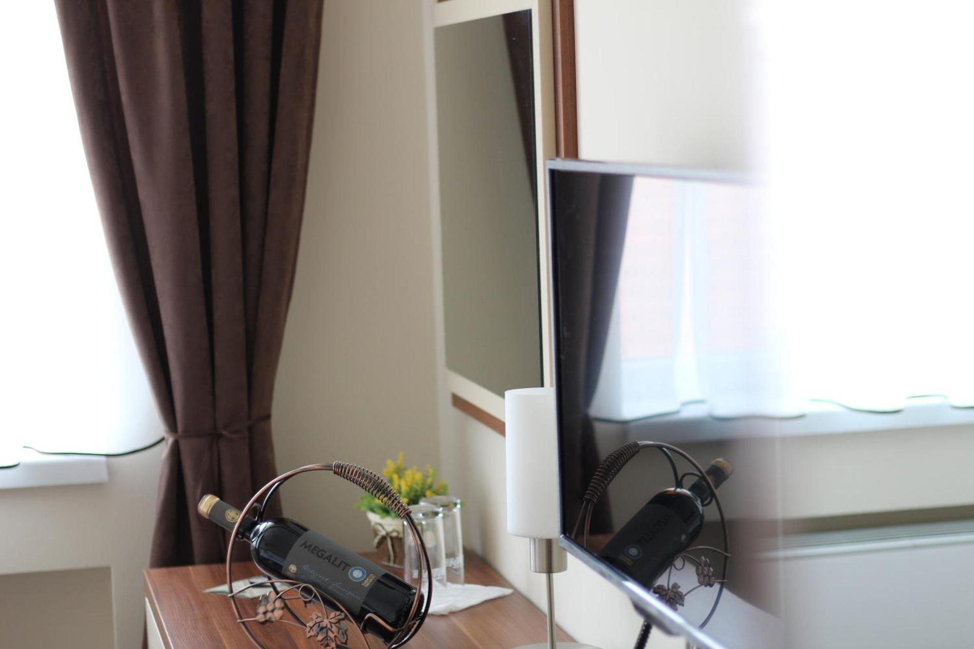 Family Hotel Bulgaria Kharmanli Exterior photo